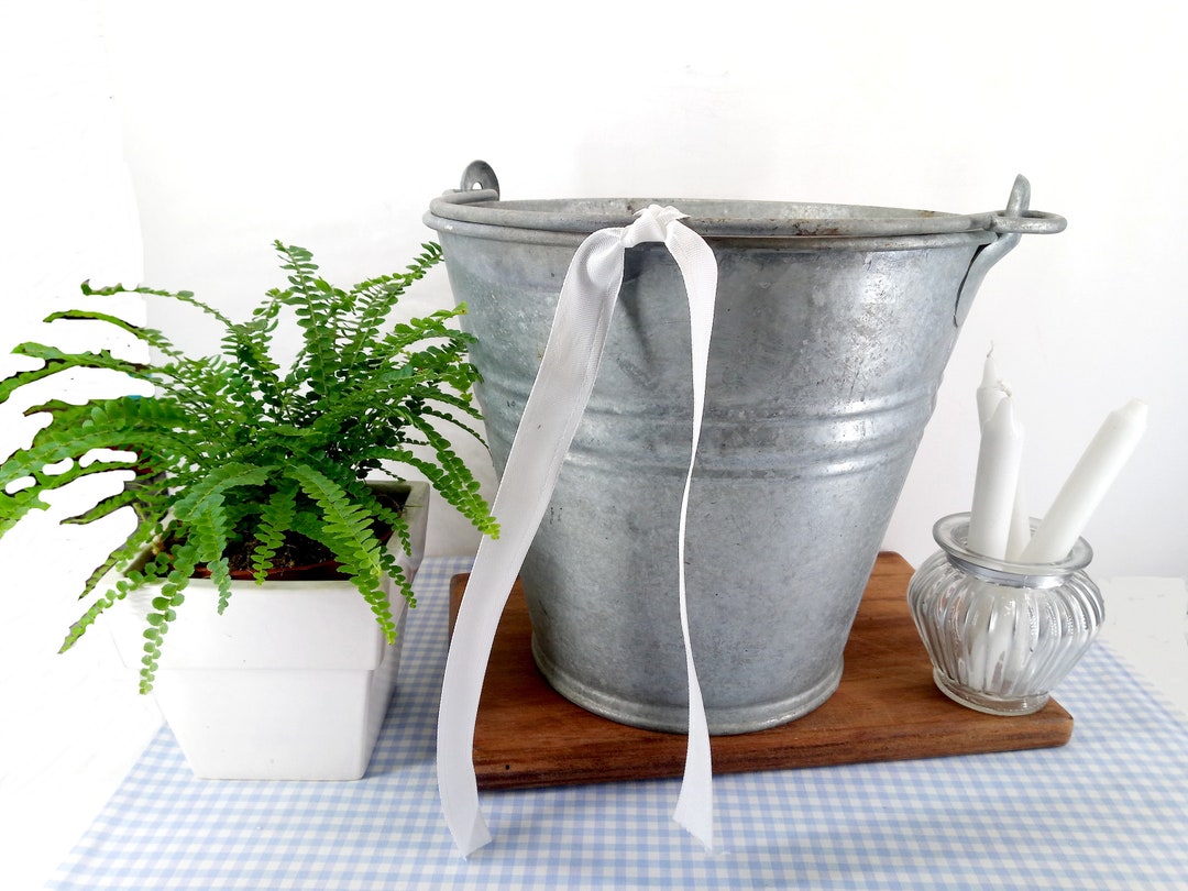 Vintage Metal Bucket, Galvanized Metal Bucket, With Handle, Rustic
