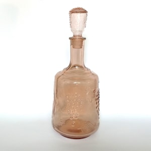 Mid Century Pink Glass Wine Decanter: Vintage Carafe with Stopper