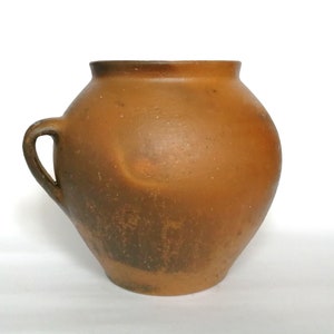 Wabi sabi pottery pot. Vintage terracotta clay vase. Rustic farmhouse decor.