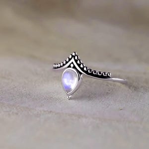 Natural Teardrop Rainbow Moonstone Ring, Hippie Ring, June Birthstone, Boho Designer Ring, Stacking Ring, Silver Ring Women, Bridesmaid Ring