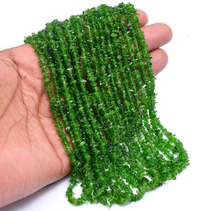 Perline di diopside cromato naturale non tagliate, filo da 34'', scaglie di pietra preziosa verde grezza, perline cromate grezze per la creazione di gioielli, regali di compleanno perfetti