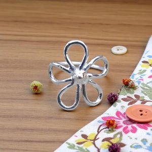 Sterling Silber Blume Ringe, Blume Silber Ring, minimalistischen Ring, zierliche Ring, Versprechen Ring, Stapeln Blume Ring, Brautjungfer Geschenke