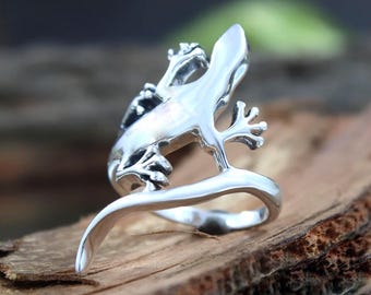 Sterling Silver Lizard Ring, Ruby Eye Gecko Wrap Ring, Animal Jewelry, Boho Statement Ring, Reptile Gift