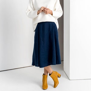 A line linen skirt in blue color.