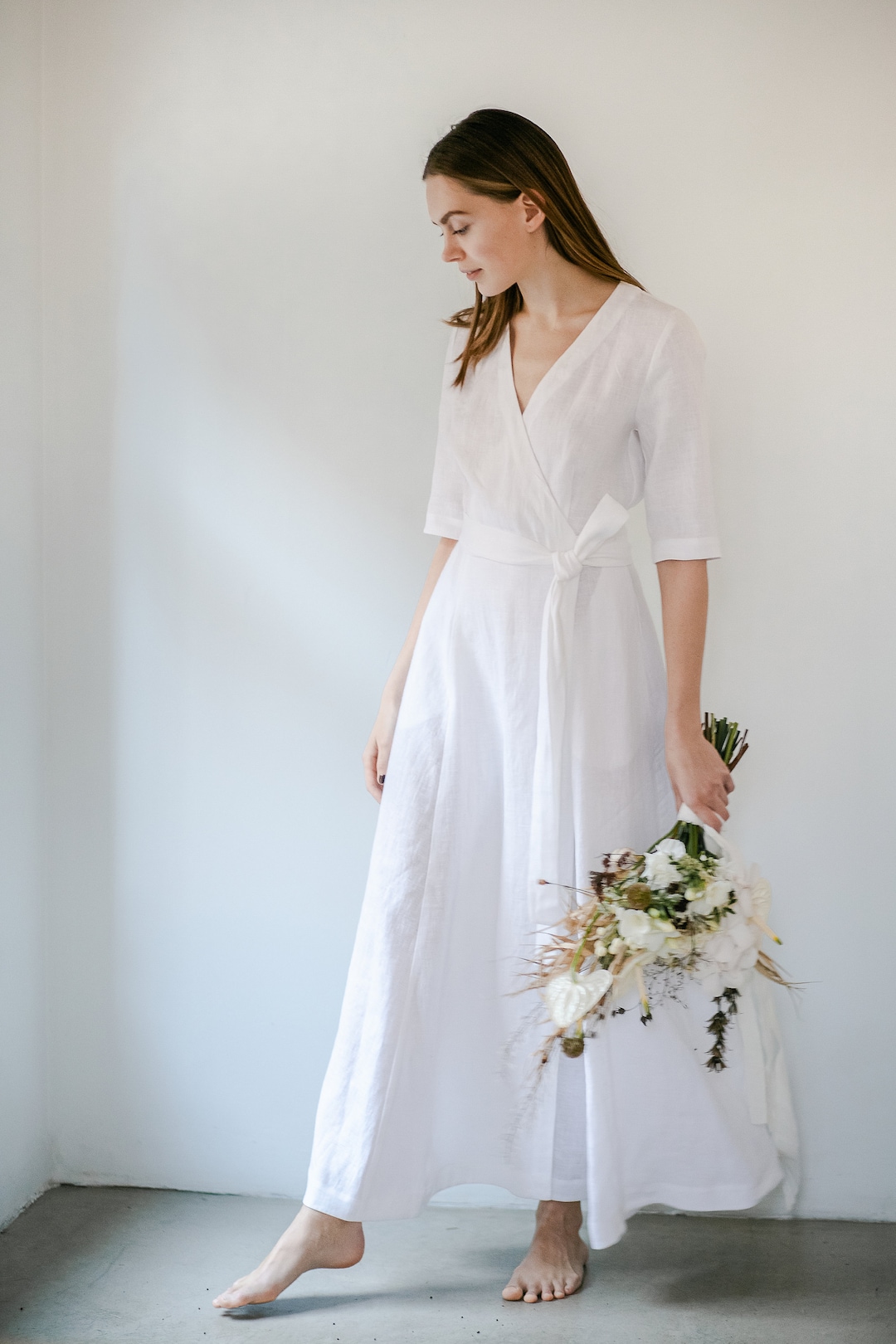Abito da sposa semplice avvolgente, abito da sposa casual in lino