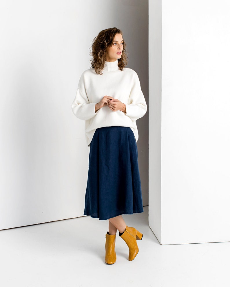 A line linen skirt in blue color.