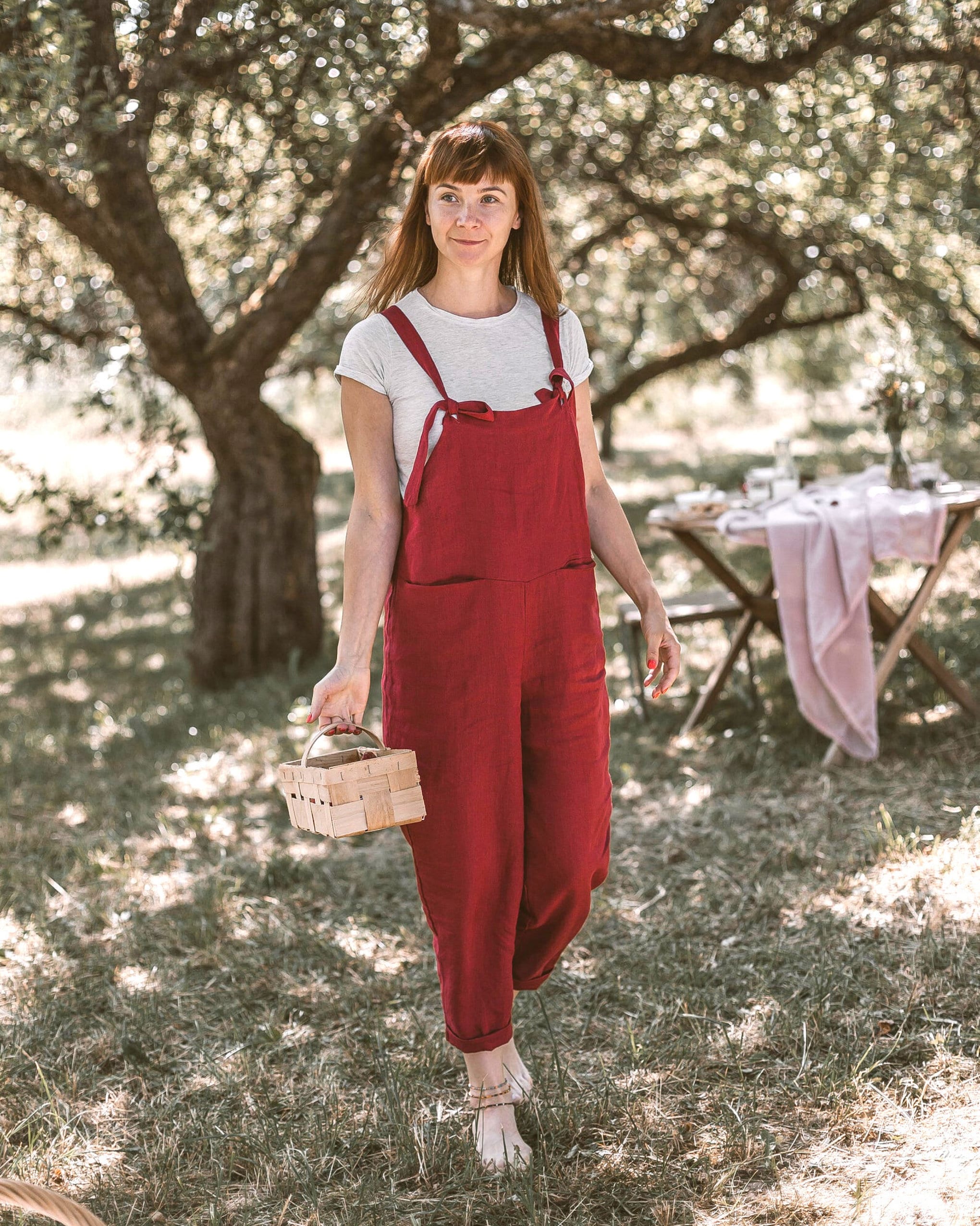 Mono rojo de fiesta  Fashion, Spring summer fashion, Red formal dress