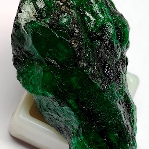 Natural Green Emerald Zambian Rough Loose Gemstone Emerald Zambian Green Rough Gemstone Christmas Gifts New Year Gifts Emerald G33