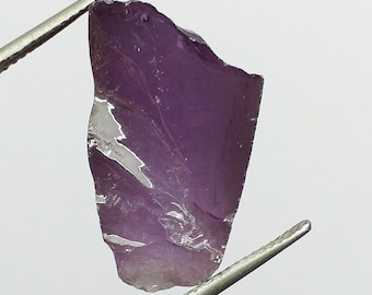 Natural Sunlight Color Changing Alexandrite Rough Loose Gemstone