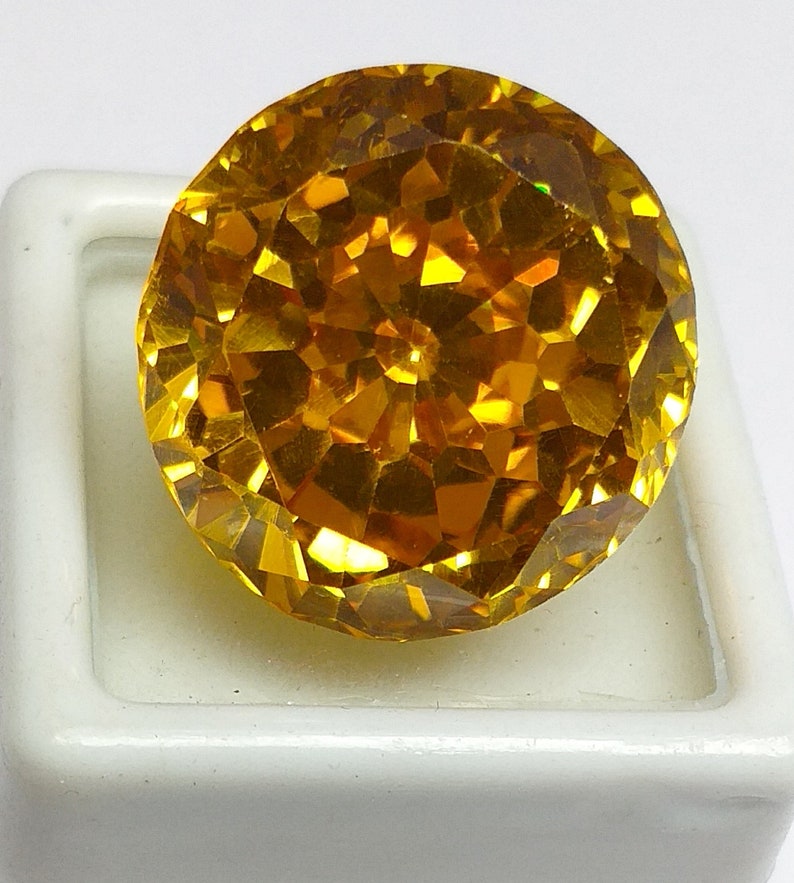 Natural Yellow Zircon Round Cut Loose Gemstone 64 CTS 20X20X12 MM