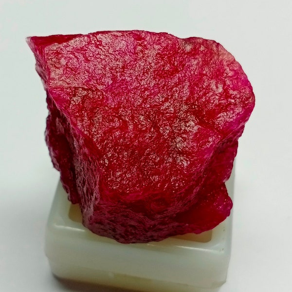 Natural Bixbite Red Beryl Crystal Raw Rough Loose Gemstone Genuine Red Beryl Bixbite Raw Rough Gemstone Gifts For Beryl