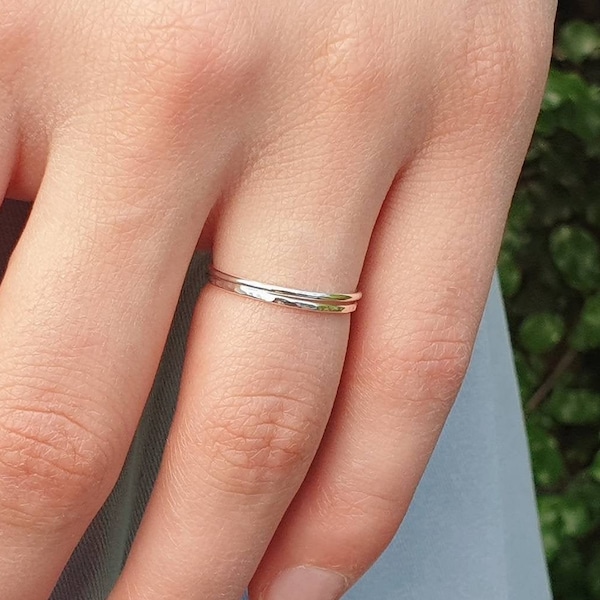Super Thin Sterling Silver Stacking Ring ∙ Hammered Or Smooth Silver Ring ∙ Delicate Silver Ring ∙ Simple Silver Ring ∙ Hammered Silver Ring