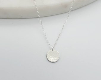 Hammered or Smooth Disc Necklace Sterling Silver • Small Silver Coin • Circle Disk Necklace • Delicate Circle Tag Necklace • Dainty Pendant