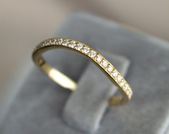 14K Solid Gold Band Ring / Ring With 0.15 ct Real Diamonds / Engagment Ring / Commitment Ring / Minimalist Ring