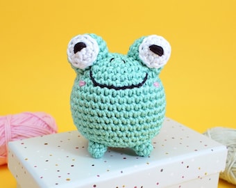 Green crochet plush frog, amigurumi frog