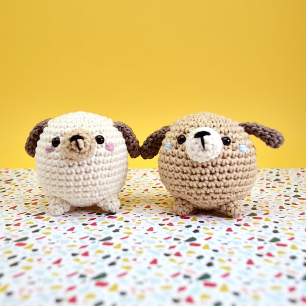 Mini peluche chien en crochet, amigurumi chien