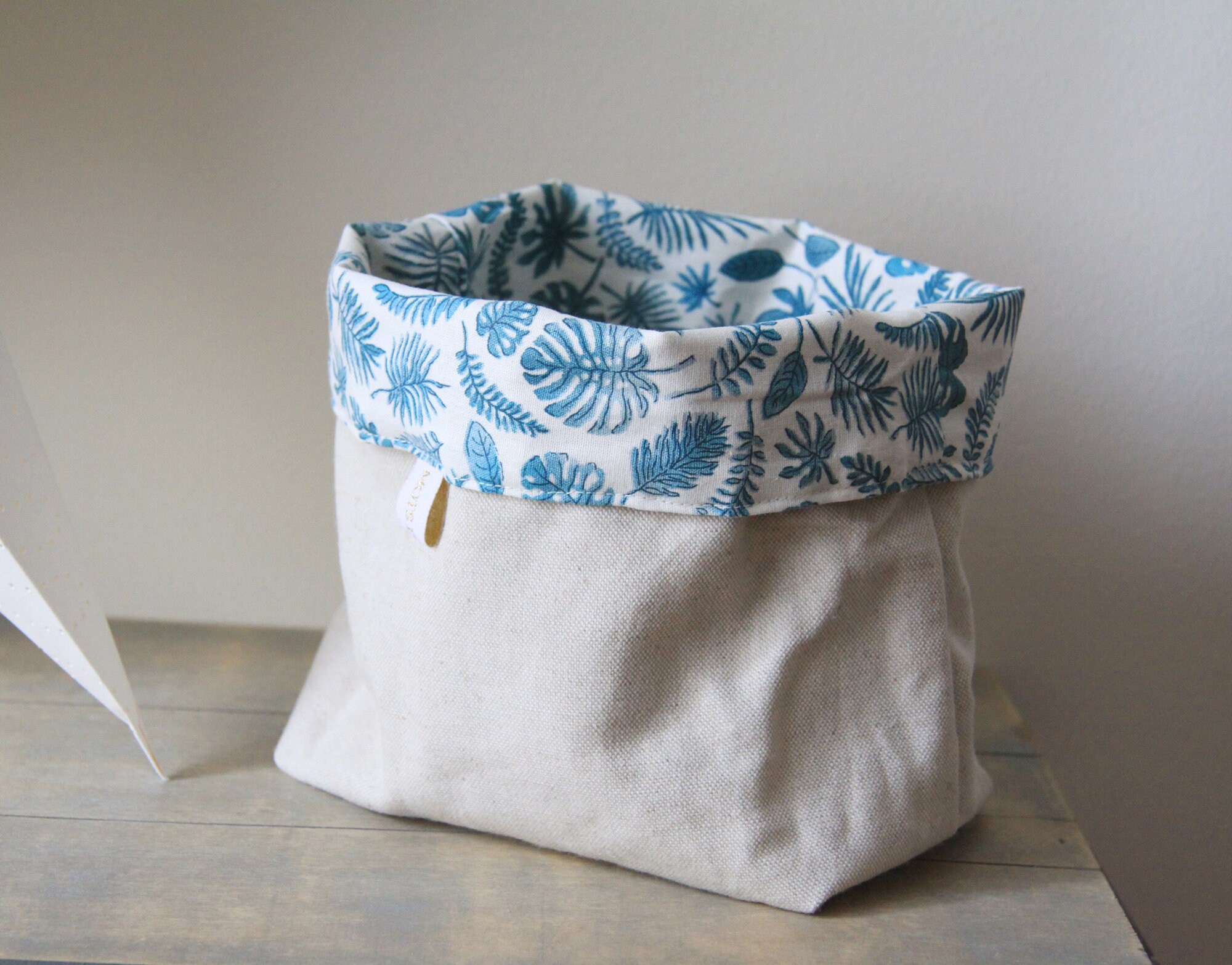 Grande Panière Motif Tropical Réversible