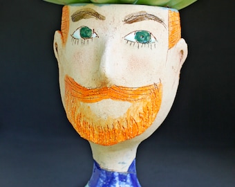 Vaso da fiori in ceramica fatto a mano raffigurante un volto di uomo, scultura d'arte moderna