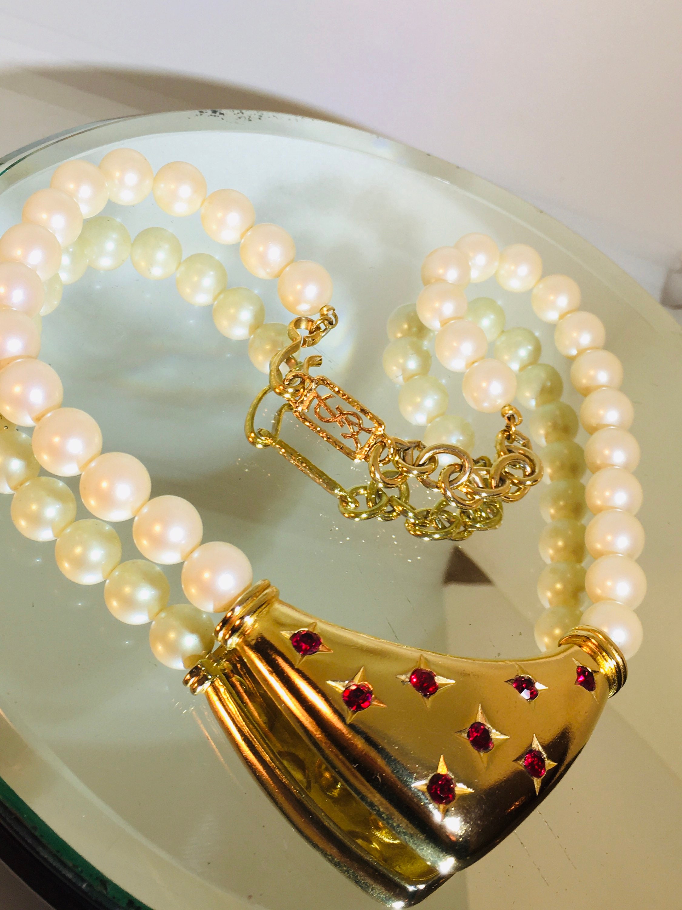 The Pearl” Vintage Louis Vuitton Necklace – Carl & Priscilla