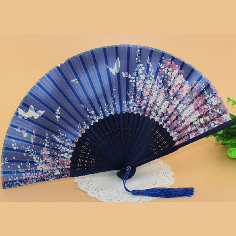 Hand Crafted Chinese Japanese Hand Folding Fan Bamboo Wood Silk Retro Style 21Cm