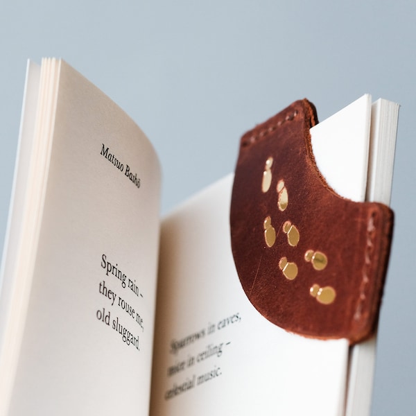 Leather bookmark,Personalized Leather Bookmark,Book Lover bookmark,Bookworm, Bookmark For Readers,Custom bookmark, corner bookmark