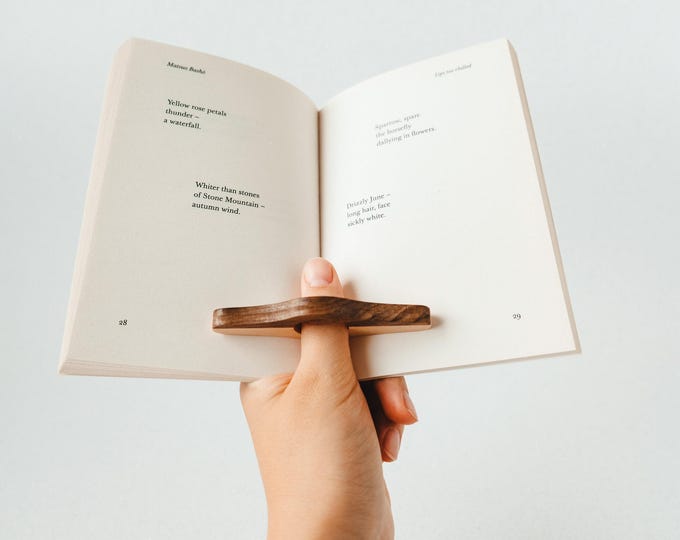 Wooden Thumb Page Holder, Walnut Book Page Holder for One-Handed Reading, Personalized Bookworm Gift, Milk or Coffee Wood, Engraved