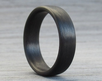 Anello in fibra di carbonio - Fede nuziale da uomo - Fede nuziale per lui - Anello da fidanzato minimalista - Anello nero - Fascia industriale