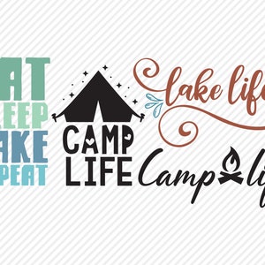 Puede incluir: Tres dise&ntilde;os con tem&aacute;tica de campamento con texto. El primer dise&ntilde;o dice "Eat Sleep Lake Repeat" en azul, verde y turquesa. El segundo dise&ntilde;o muestra una tienda de campa&ntilde;a negra con estrellas y el texto "Camp Life". El tercer dise&ntilde;o dice "Lake Life" en cursiva marr&oacute;n con un remolino y "Camp Life" con un s&iacute;mbolo de fogata.