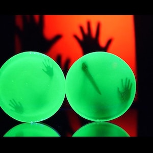 Peek a boo!! Glow in the dark Double Flare ominous scary plugs Spooky season creepy vibes horror ghost halloween Gauges from 1/2” (12mm) -