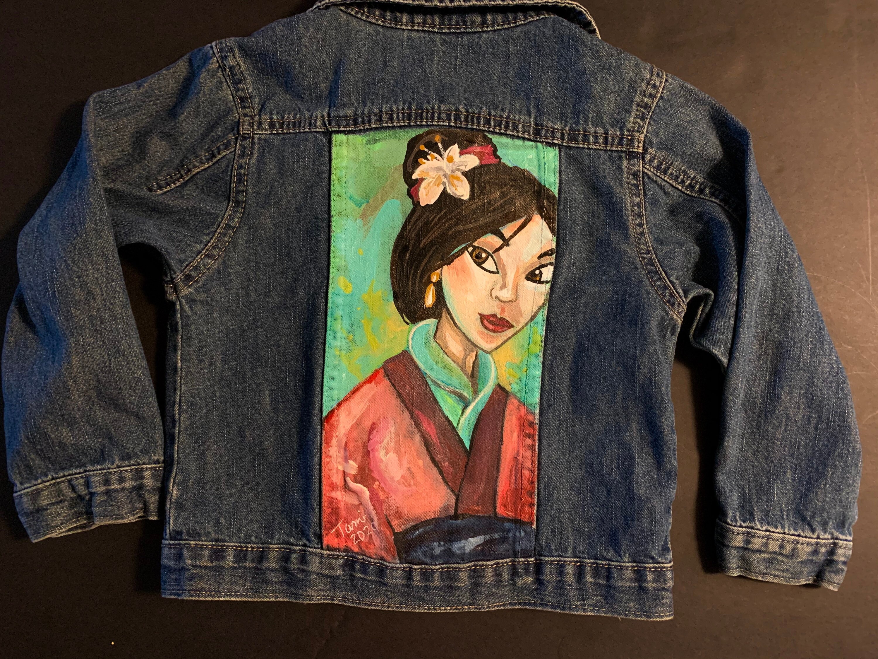 Denim 4t pintado a mano inspirado en Mulan España