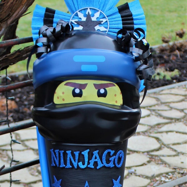 Schultüte Zuckertüte mit Ninjago Jay Maske Lichtschwert Name