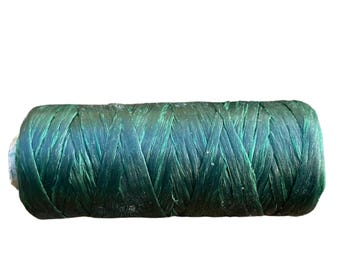 Kulay Forest Green Bobbin Künstliche Reh Sinew Gewachste Flache Poly Faden, 34 Yards, 5-fach, 70-Pfund-Test