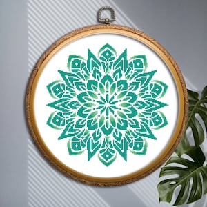 Mandala-kruissteekpatroon pdf Kleurrijke bloemenmandala Geometrische mandala Moderne telpatroon Eenvoudig mandala-ornament voor beginners