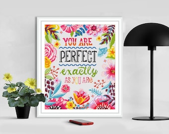 You are perfect #P343 Kreuzstichmuster PDF Sofortdownload, Blumenkranz, gezähltes Kreuz, lustiger Text Kreuzstich, DIY Dekor