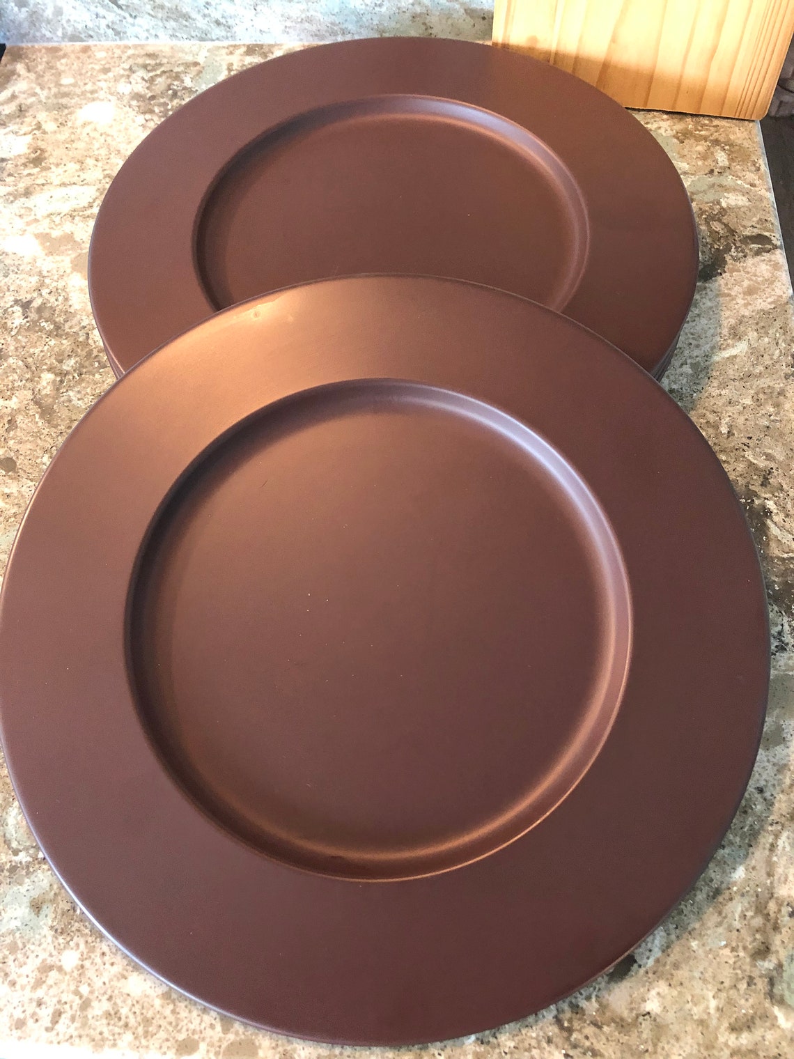What Are Chargers For Plates at James Cutts blog