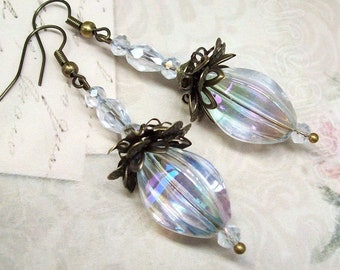Iriserende Lucite en kristallen Avant Garde oorbellen bungelen Unieke handgemaakte oorbellen Cadeaus voor haar
