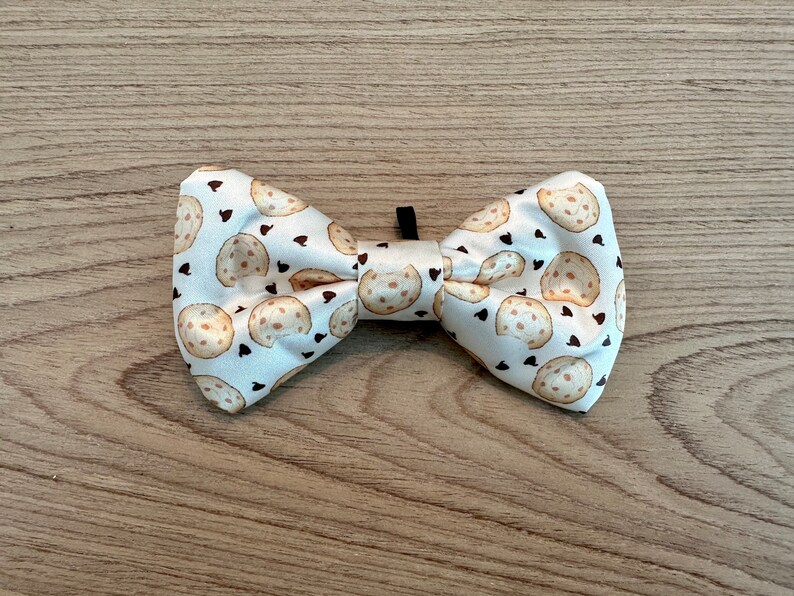 Chocolate Chip Cookie Pattern Dog Bow Tie / Cat Bow Tie image 1