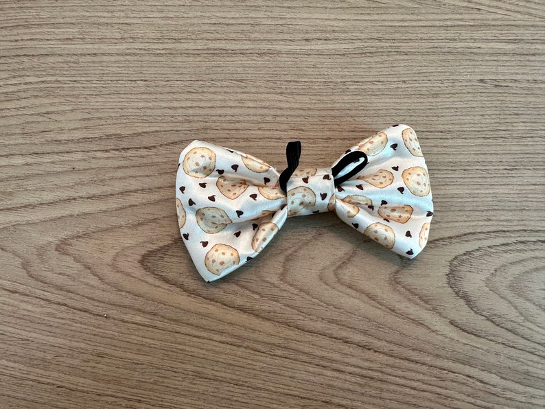 Chocolate Chip Cookie Pattern Dog Bow Tie / Cat Bow Tie image 2