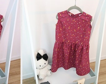 Sleeveless children's dress in purple with yellow dots, cute summer dress in A-line, dress without sleeves made of cretonne, children's fashion