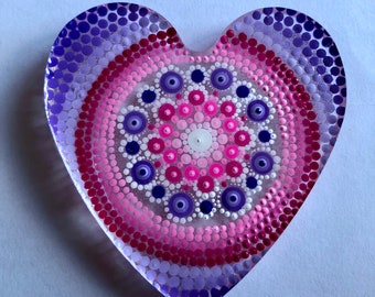 Hand painted heart dot painted in purple, pink and white in a soft romantic design on a magnet.