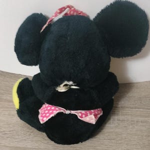 Minnie mouse plush from the 1960s cute. Clean . Rough around the edges , showing her age . See pics.in need of cuddles image 2