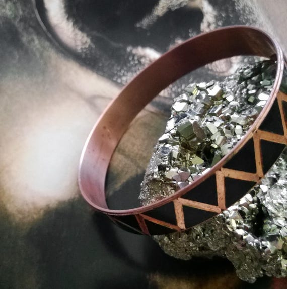 Vintage Solid Copper Triangle Pattern Bangle Brac… - image 6