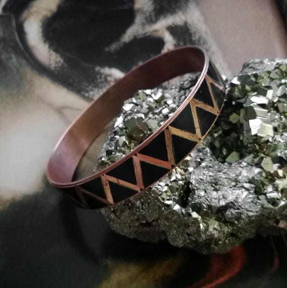 Vintage Solid Copper Triangle Pattern Bangle Brac… - image 2