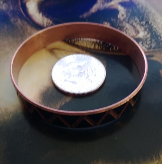 Vintage Solid Copper Triangle Pattern Bangle Brac… - image 9