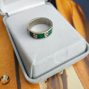 Vintage 925 Sterling Grün lackierte Blume Ring Größe 7