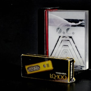Toshiba LQ-100 Travel Alarm Clock