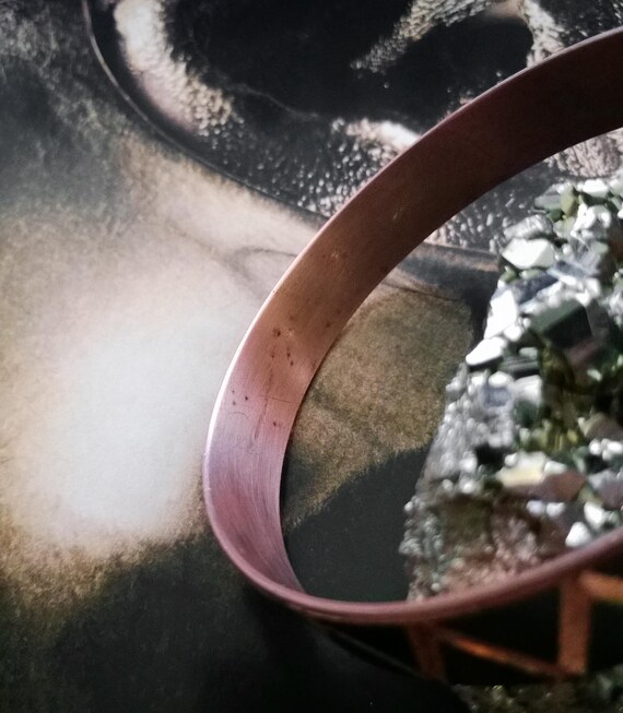 Vintage Solid Copper Triangle Pattern Bangle Brac… - image 7