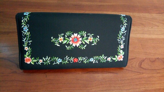 Vintage Embroidered clutch purse black velvet - image 2