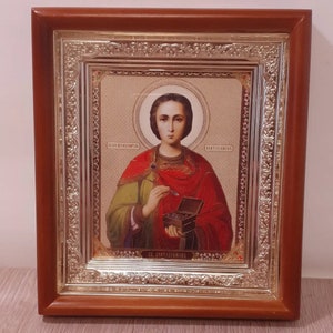 Icon in wooden frame Holy Great Martyr Panteleimon Healer | Icon under glass with decoration | Orthodox icon | Lithography icon | 15x17 cm |