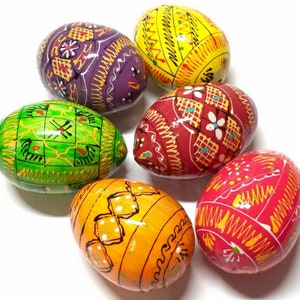 Huevo de madera Huevo de Pascua Huevo de Pascua huevo de Pascua de madera Huevo de Pascua hecho a mano Souvenir pintado a mano